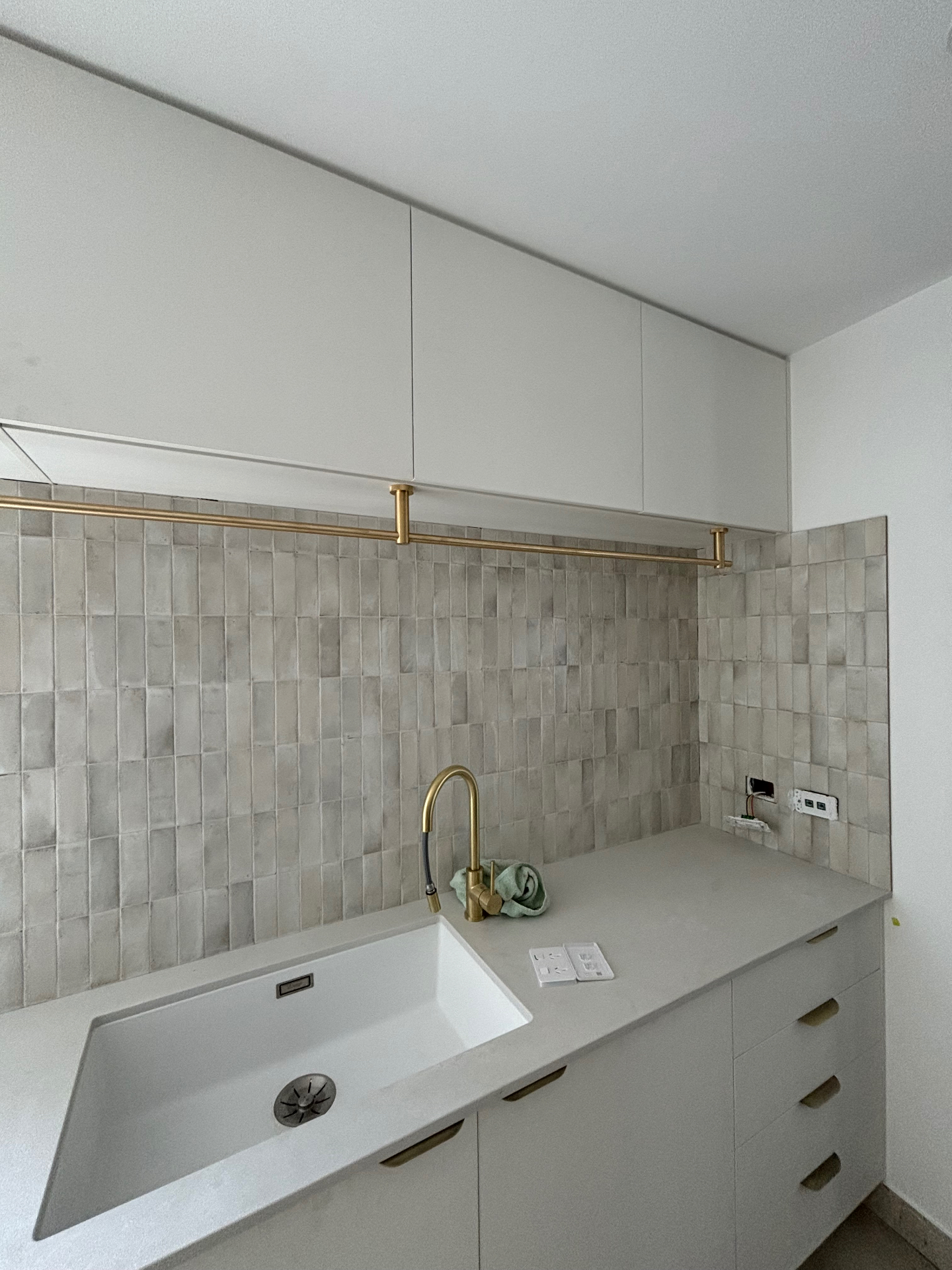 Zellige splashback — Sunshine Beach