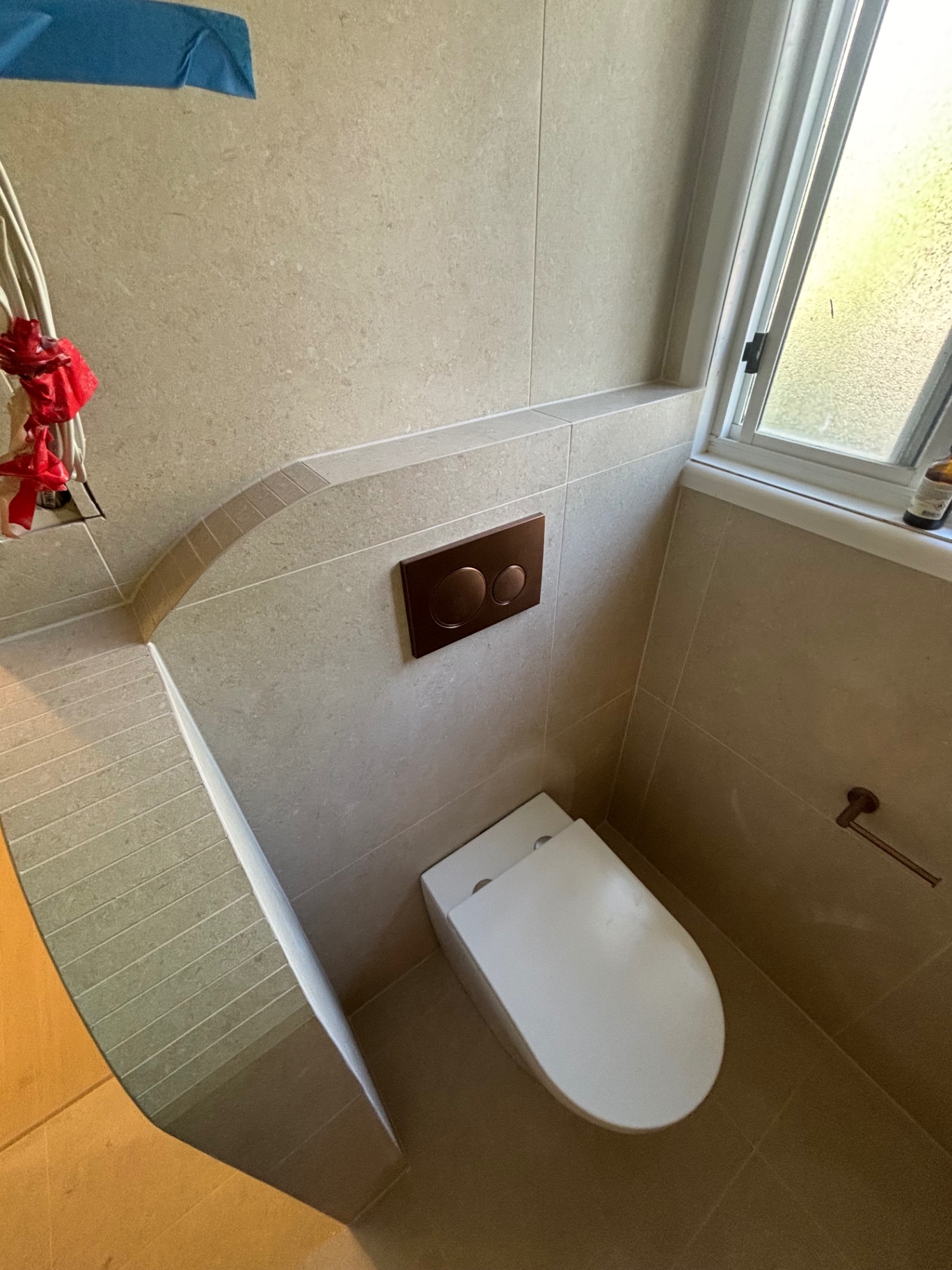 Curved hob detail — Sunshine Beach